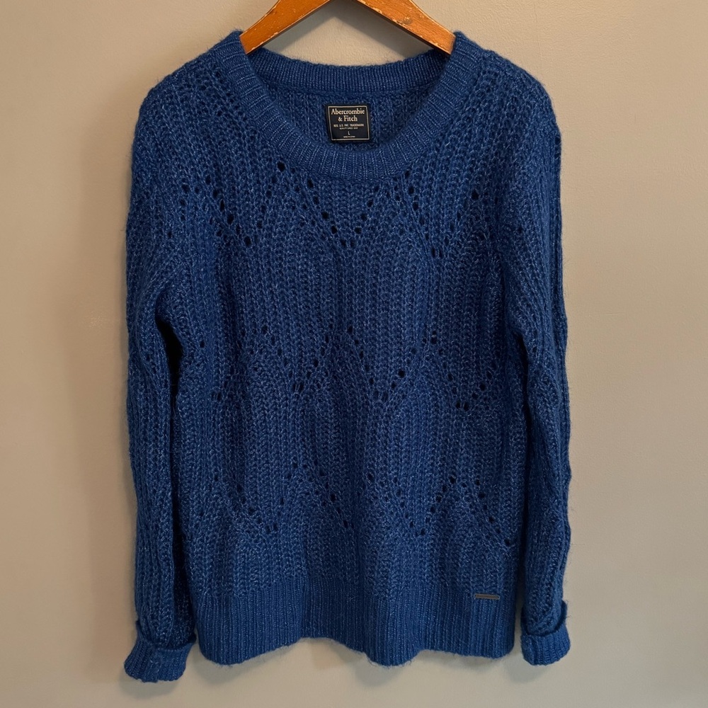Abercrombie & Fitch Textured Blue Sweater